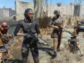 Dwie postacie w postapokaliptycznym świecie, gotowe do walki. Czy to zapowiedź **fallout 5**?