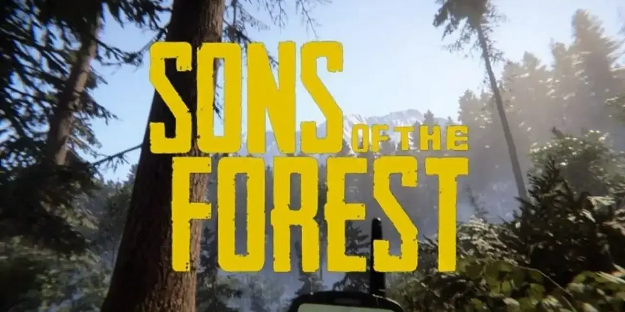 Napis "Sons of the Forest" na tle leśnego krajobrazu z widocznym GPS-em. Gra survivalowa na PS5.