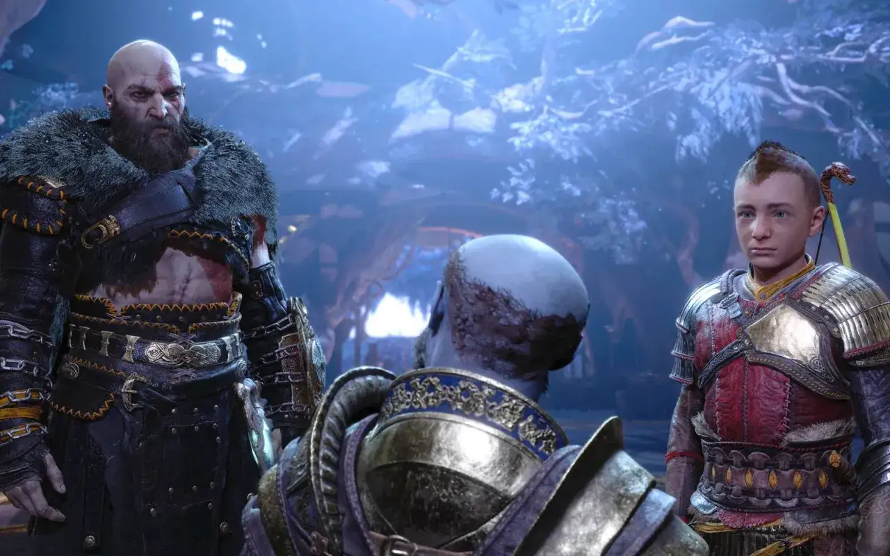 Kratos i Atreus w nowej grze plus, gotowi na kolejne wyzwania w świecie nordyckich mitów.